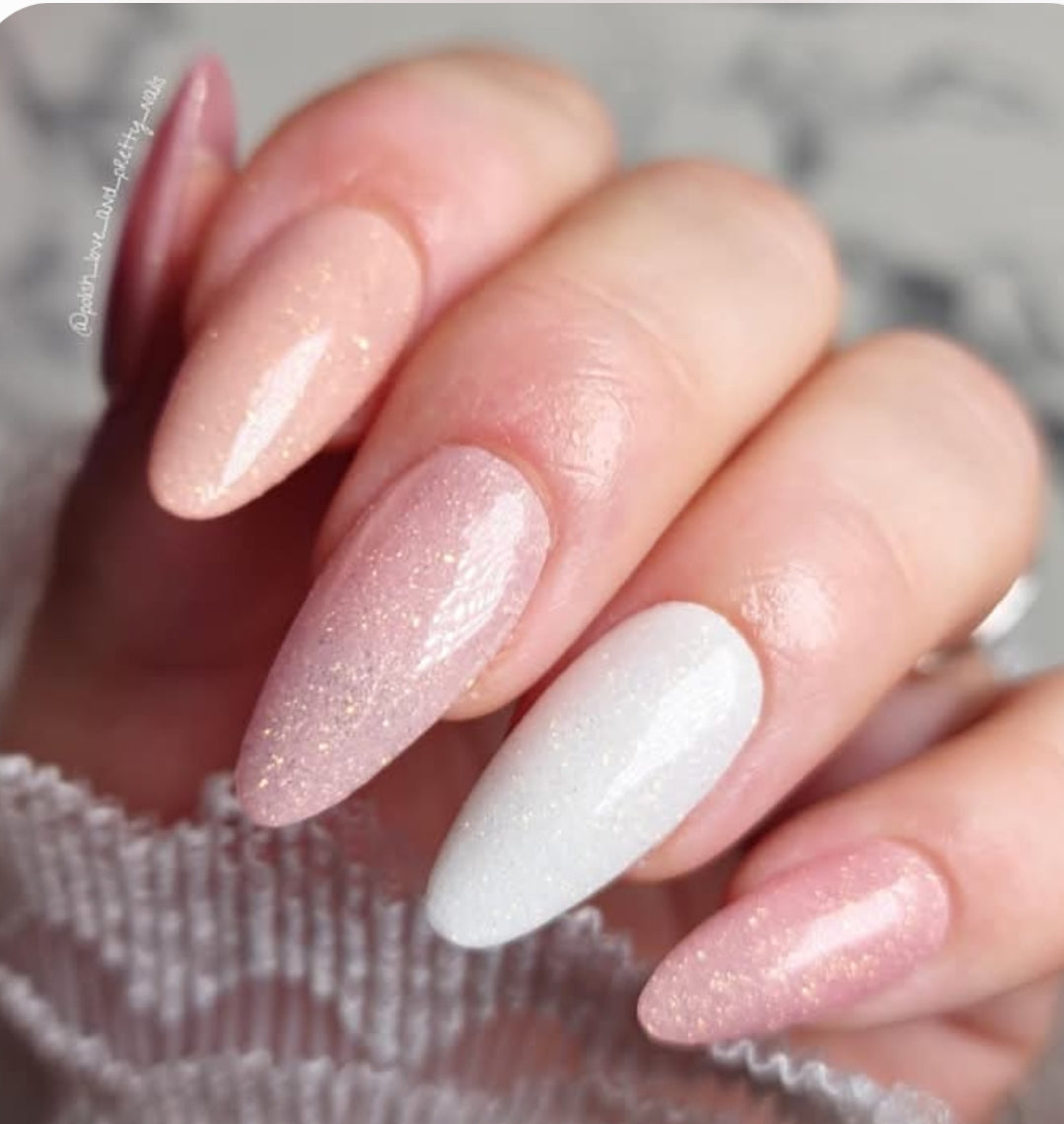 Pink Snowflakes. 25oz